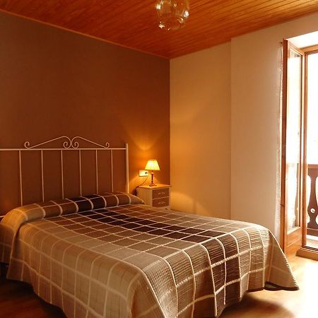 Apartaments La Llucana Barruera Bagian luar foto