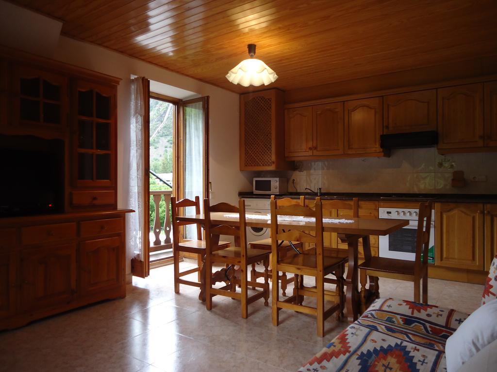 Apartaments La Llucana Barruera Bagian luar foto