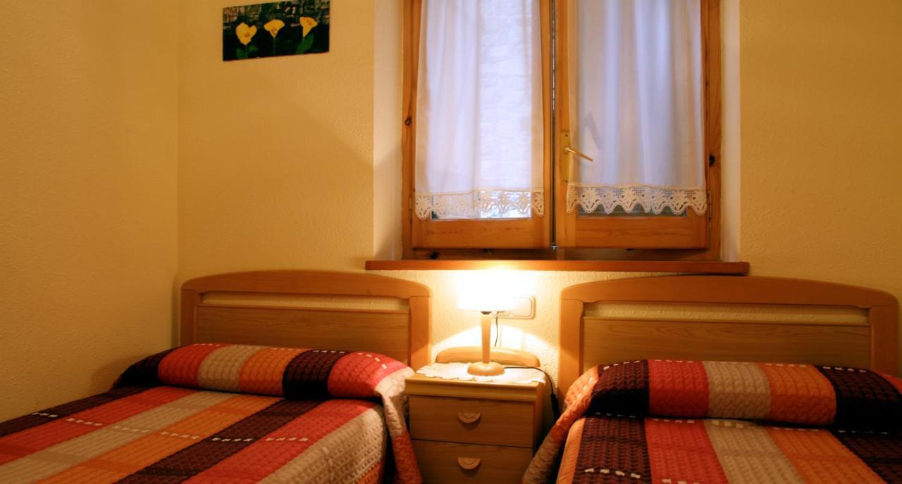 Apartaments La Llucana Barruera Ruang foto